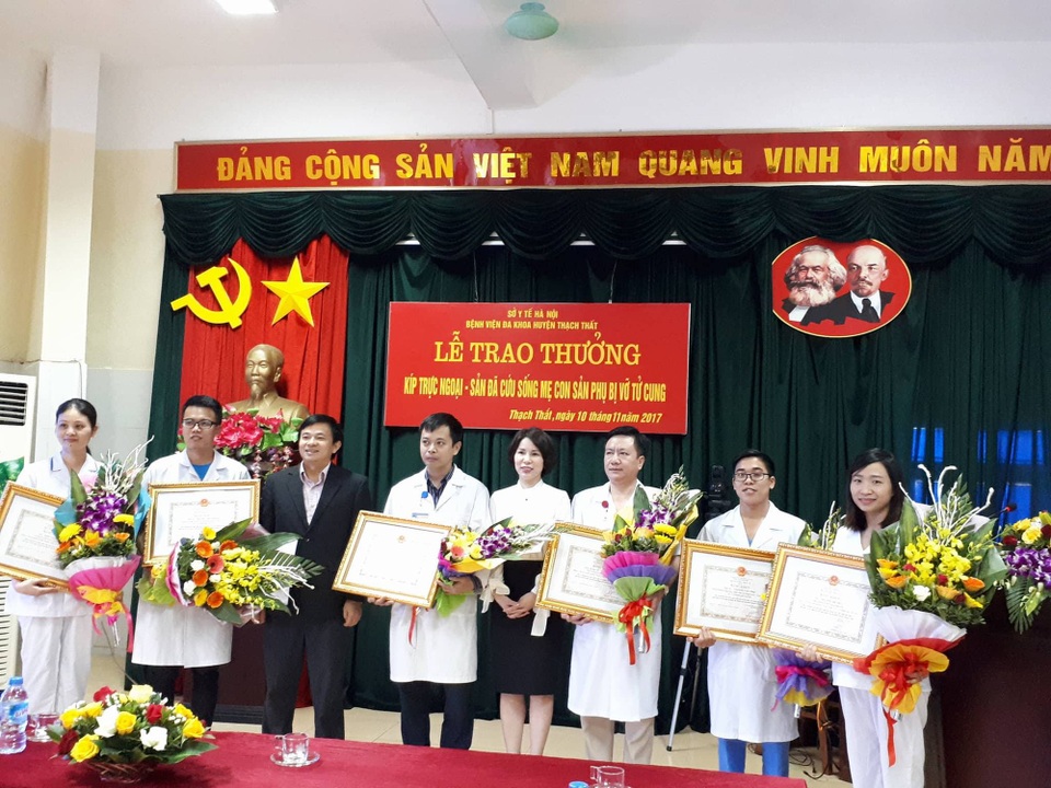 Ca phẫu thuật "thần tốc" cứu sống mẹ con thai phụ vỡ tử cung nguy kịch - 3 Ca phẫu thuật "thần tốc" cứu sống mẹ con thai phụ vỡ tử cung nguy kịch - 3