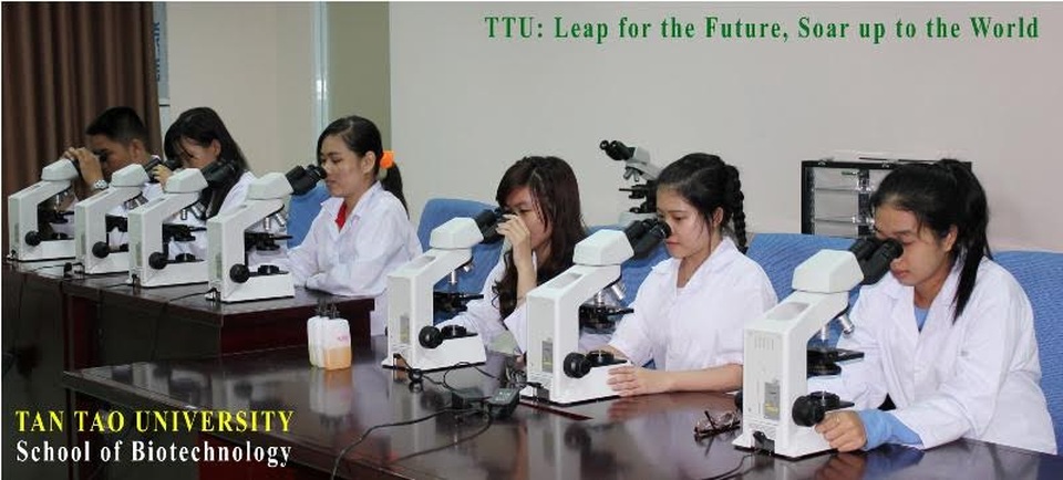 Tương lai rộng mở với khoa Công nghệ sinh học Đại học Tân Tạo - 1 Khoa CNSH Đại học Tân Tạo được trang bị nhiều phòng thí nghiệm hiện đại.
