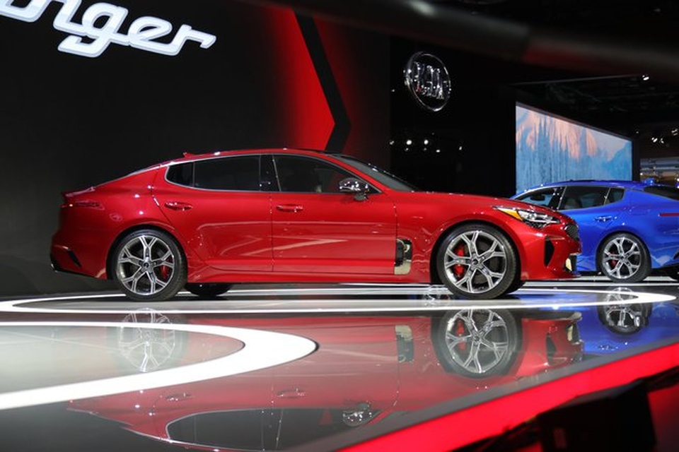Kia Stinger "lội ngược dòng" - 3 Kia Stinger "lội ngược dòng" - 3