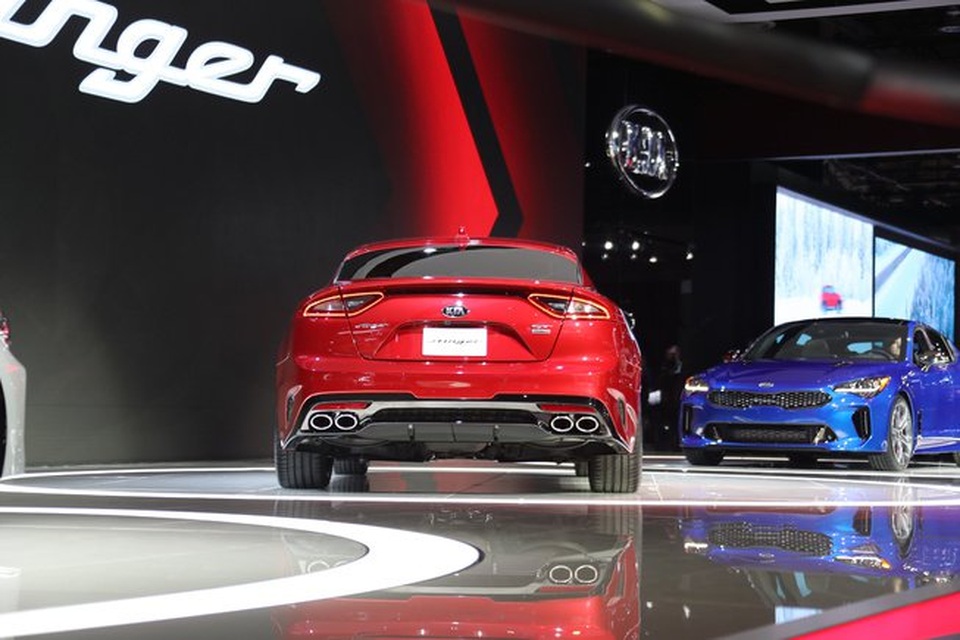 Kia Stinger "lội ngược dòng" - 5 Kia Stinger "lội ngược dòng" - 5