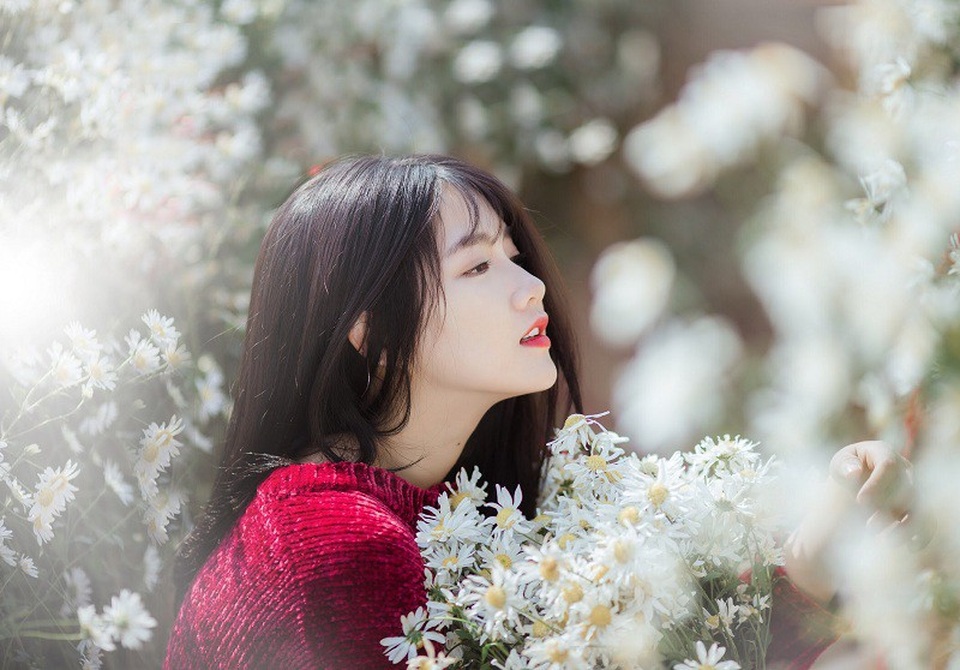 "Hot girl Reuters" Kiều Trinh lại gây thương nhớ với bộ ảnh bên cúc họa mi - 18 "Hot girl Reuters" Kiều Trinh lại gây thương nhớ với bộ ảnh bên cúc họa mi - 18