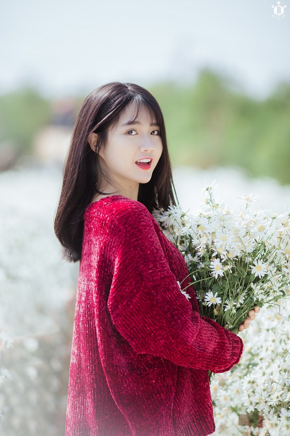 "Hot girl Reuters" Kiều Trinh lại gây thương nhớ với bộ ảnh bên cúc họa mi - 9 "Hot girl Reuters" Kiều Trinh lại gây thương nhớ với bộ ảnh bên cúc họa mi - 9