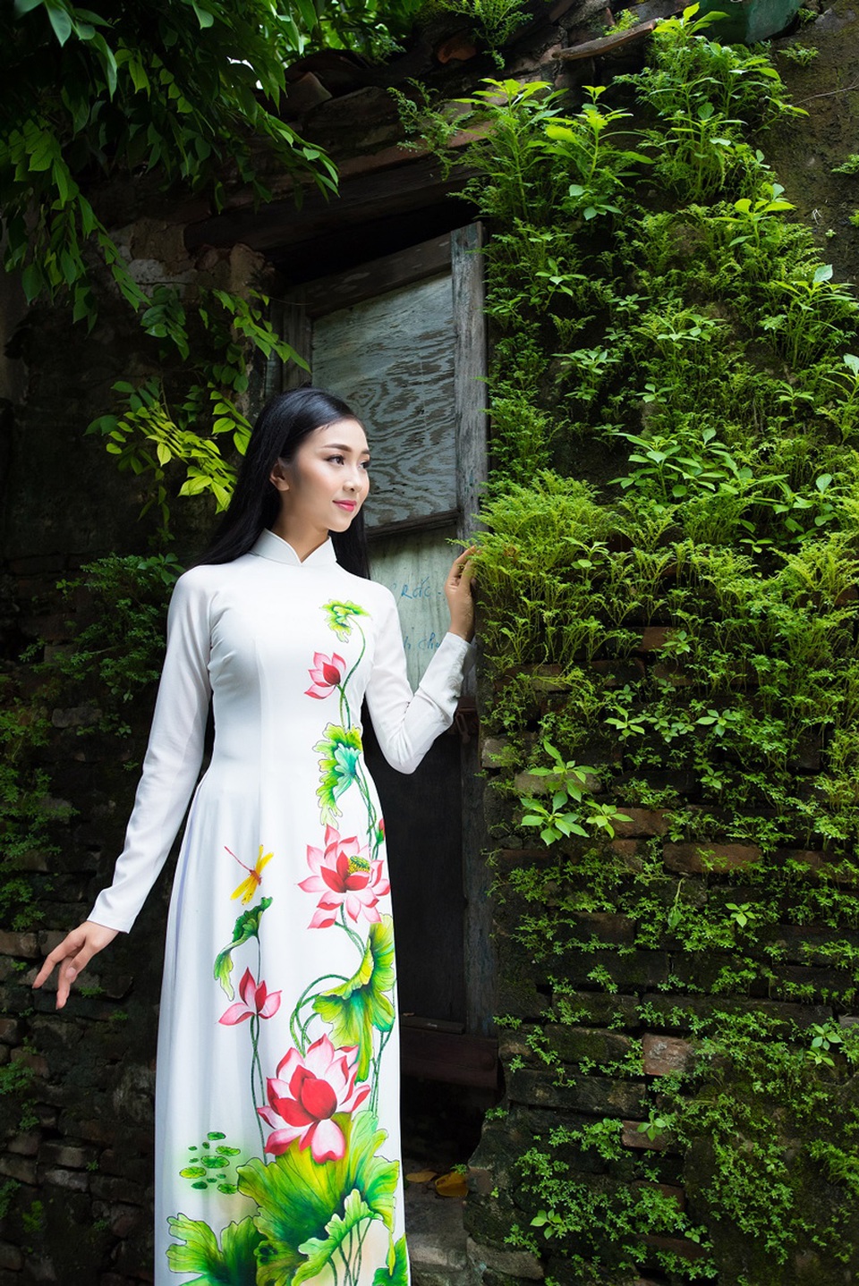 Thiếu nữ Quảng Nam khoe nét duyên dáng trong tà áo dài - 6 Thiếu nữ Quảng Nam khoe nét duyên dáng trong tà áo dài - 6