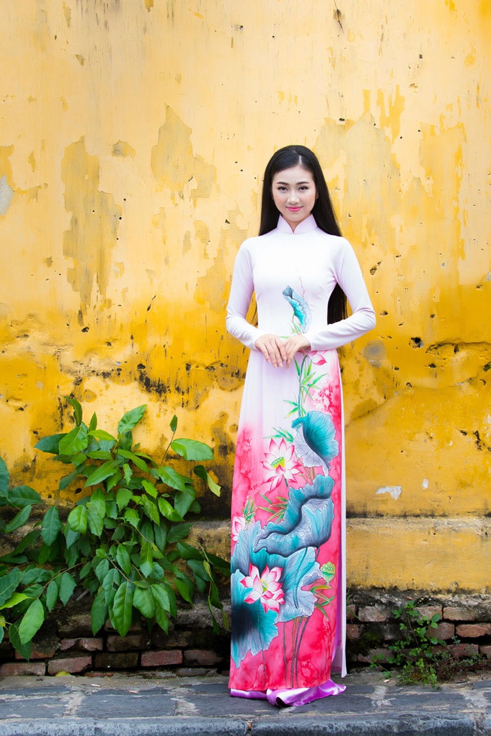 Thiếu nữ Quảng Nam khoe nét duyên dáng trong tà áo dài - 3 Thiếu nữ Quảng Nam khoe nét duyên dáng trong tà áo dài - 3