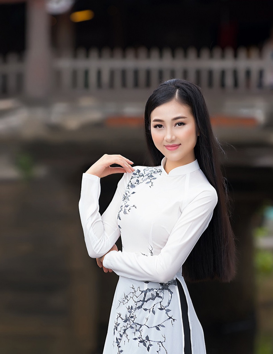 Thiếu nữ Quảng Nam khoe nét duyên dáng trong tà áo dài - 11 Thiếu nữ Quảng Nam khoe nét duyên dáng trong tà áo dài - 11