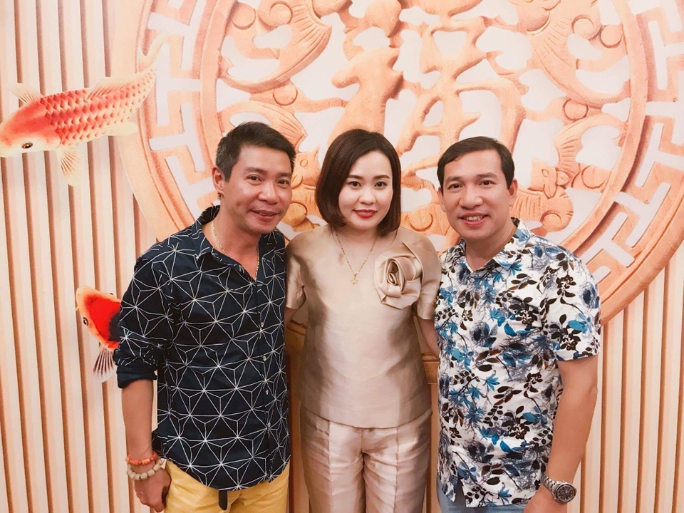 Doanh nhân Kim Oanh (giữa) là người em thân thiết của nghệ sĩ Công Lý và Quang Thắng.