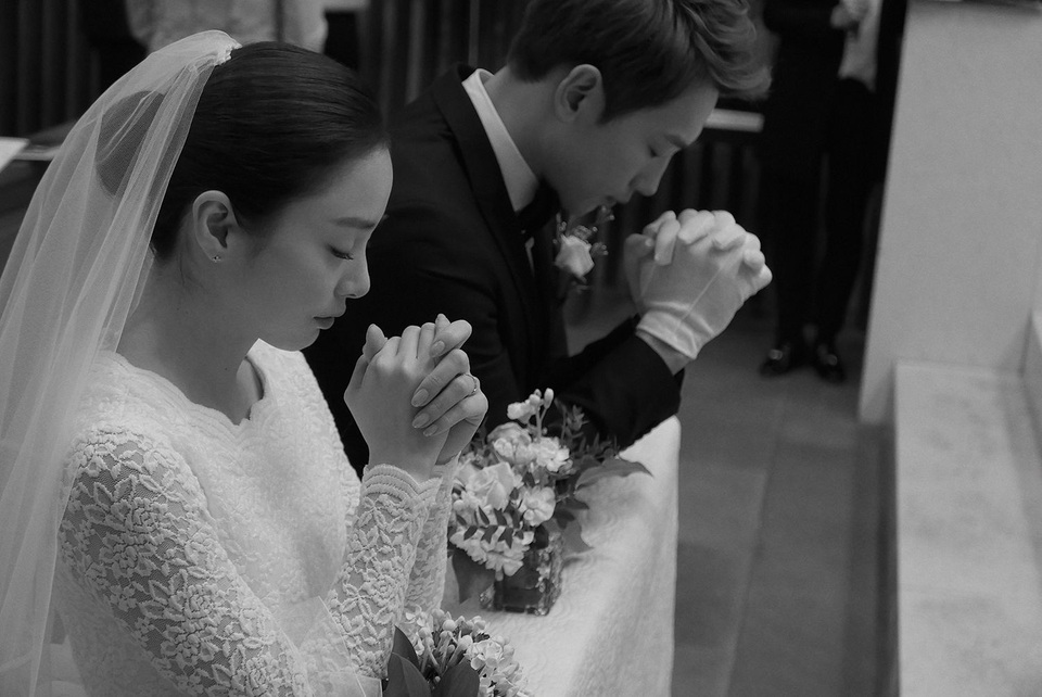 Kim Tae Hee được Bi (Rain) cầu hôn như thế nào? - 1
Kim Tae Hee kể rằng, cô được Bi (Rain) cầu hôn vào đúng ngày hai người tổ chức đám cưới.