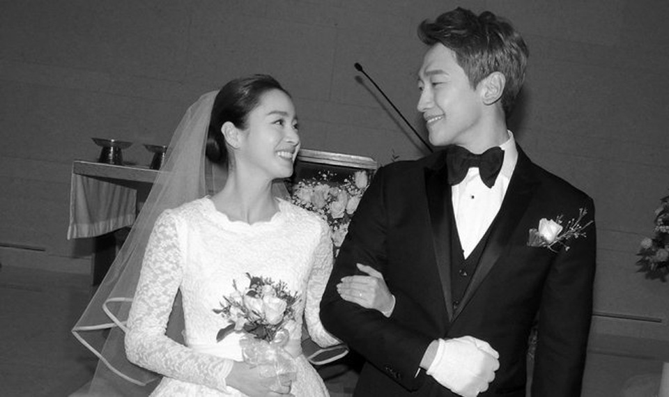 
Kim Tae Hee và Bi (Rain) làm đám cưới vào tháng 1/2017.
