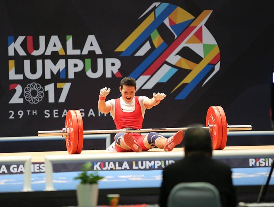 Nhật ký SEA Games ngày 28/8: Cử tạ giành cú đúp HCV - 13
Thạch Kim Tuấn thất bại ở cử giật lần ba 130kg