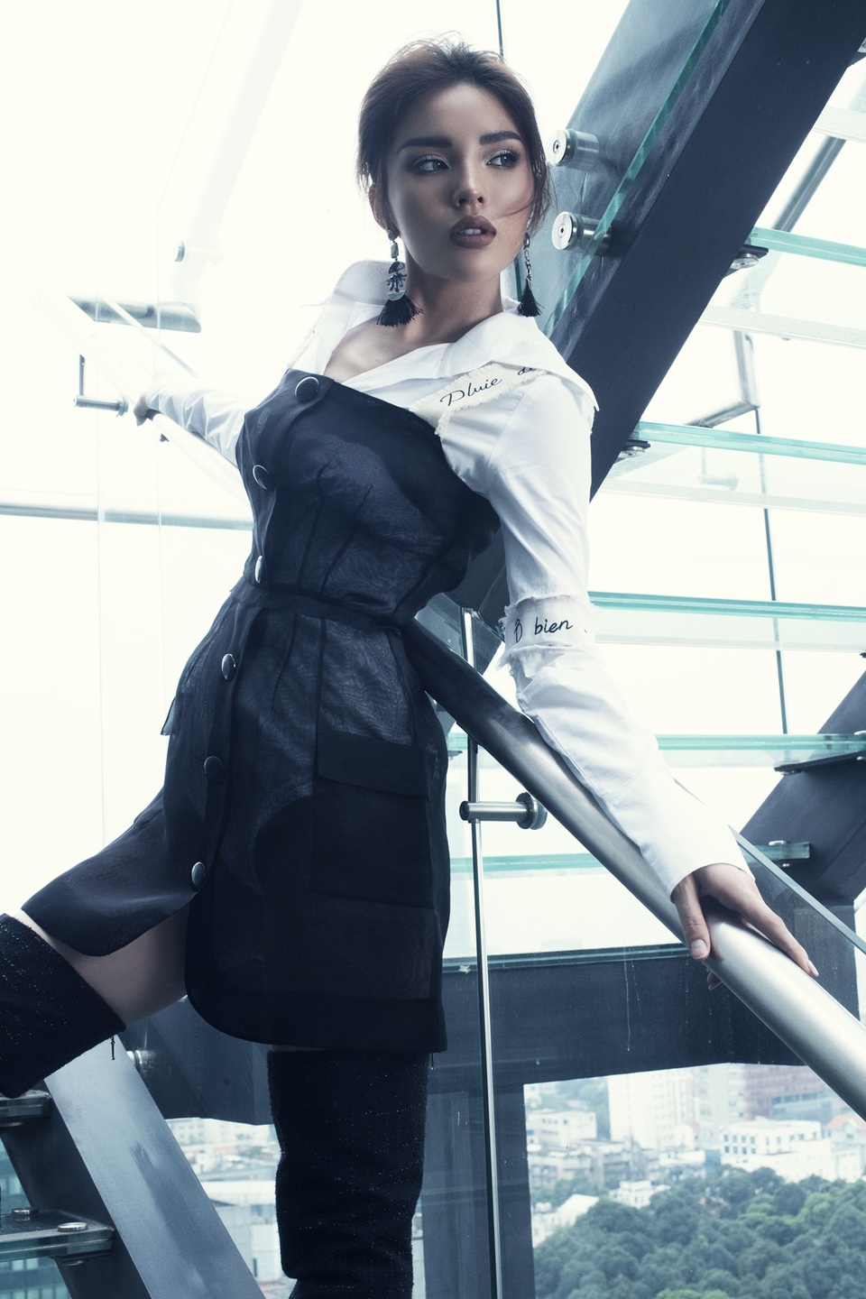 Hoa hậu Kỳ Duyên sexy khó cưỡng ở tuổi 21 - 16