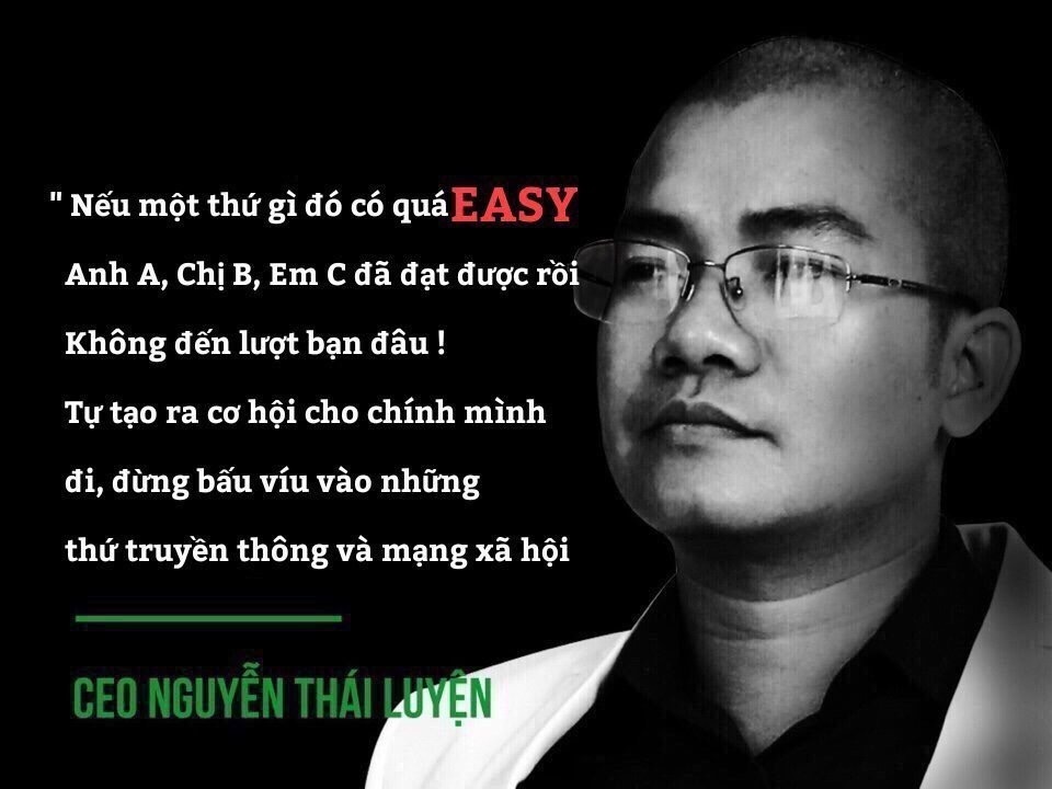 Chủ tịch địa ốc Alibaba: "Tôi - CEO cùi bắp" - 5 Luyện thường dùng những tấm hình và chắt lọc những câu nói như là chân lý để lên lớp với sale.