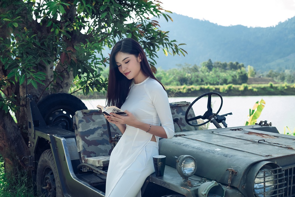 Thanh Tú, Thuỳ Dung, Đào Thị Hà khoe dáng “nuột” ở "Dubai Việt Nam" - 7 Thanh Tú, Thuỳ Dung, Đào Thị Hà khoe dáng “nuột” ở "Dubai Việt Nam" - 7