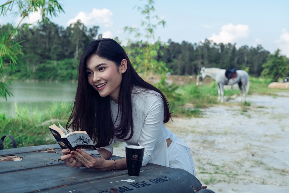 Thanh Tú, Thuỳ Dung, Đào Thị Hà khoe dáng “nuột” ở "Dubai Việt Nam" - 6 Thanh Tú, Thuỳ Dung, Đào Thị Hà khoe dáng “nuột” ở "Dubai Việt Nam" - 6