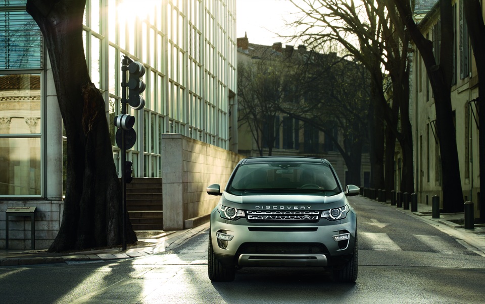 Discovery Sport - Mẫu SUV đa địa hình dành cho đô thị - 7 Discovery Sport - Mẫu SUV đa địa hình dành cho đô thị - 7