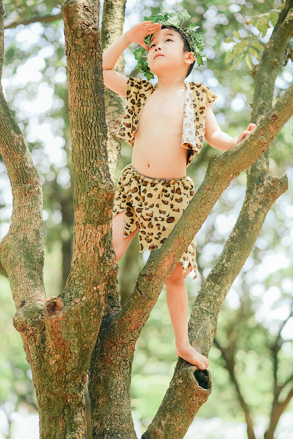 Ngộ nghĩnh ảnh kỷ yếu phong cách "thời đồ đá" của các bé - 14