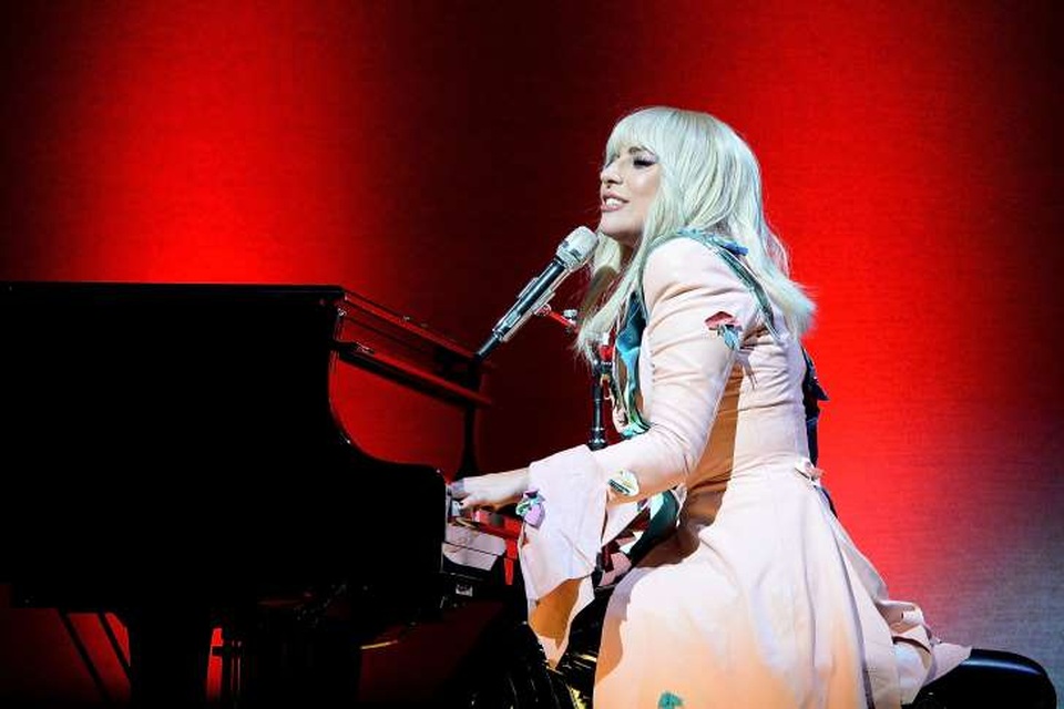 Chứng đau xơ cơ mà Lady Gaga đang mắc là bệnh gì? - 1 Chứng đau xơ cơ mà Lady Gaga đang mắc là bệnh gì? - 1