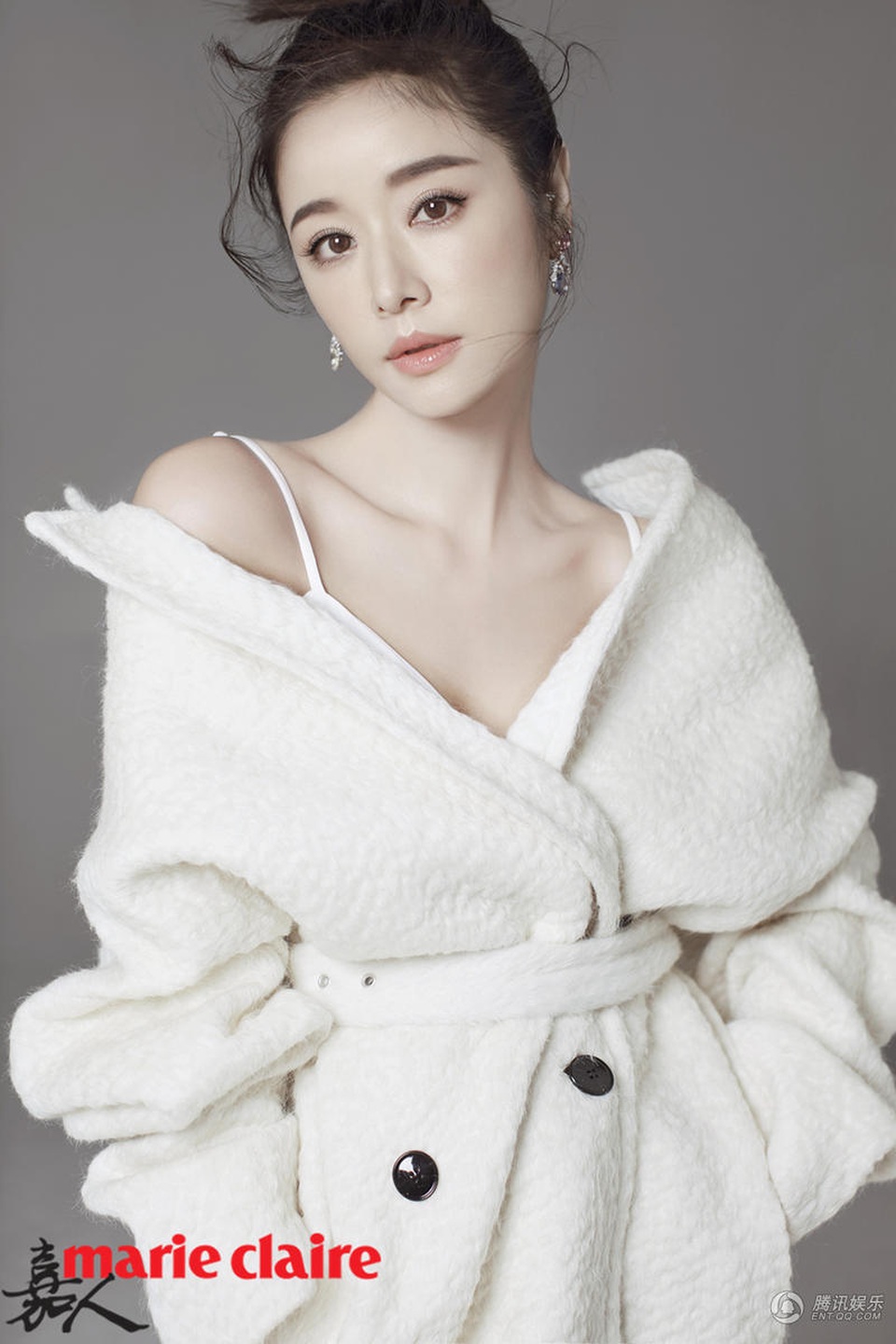 "Mẹ bỉm sữa" Lâm Tâm Như đắt sô sự kiện dù mới tái xuất - 11
Lâm Tâm Như đã 41 tuổi nhưng vẫn trẻ trung không có đối thủ. Cô gia nhập làng giải trí cách đây 20 năm và giờ vẫn duy trì phong độ của một ngôi sao hạng A trong làng giải trí Hoa ngữ.