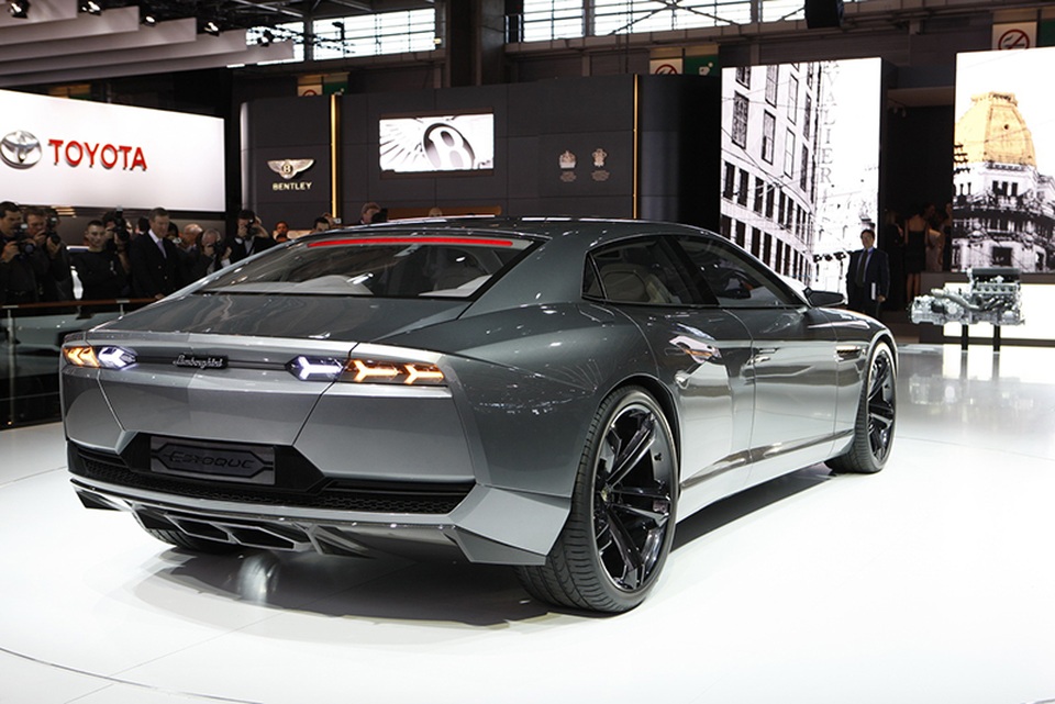 Lamborghini sẽ có mẫu xe 4 cửa vào năm 2021? - 7 Lamborghini sẽ có mẫu xe 4 cửa vào năm 2021? - 7
