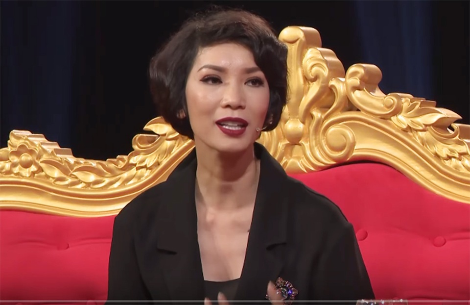 Xuân Lan sốc vì cha bé Thỏ tìm mọi cách để chối bỏ con - 1 Xuân Lan từng khiến ba mẹ bật khóc khi hỏi: Mình nghèo gì mà nghèo hoài vậy mẹ?