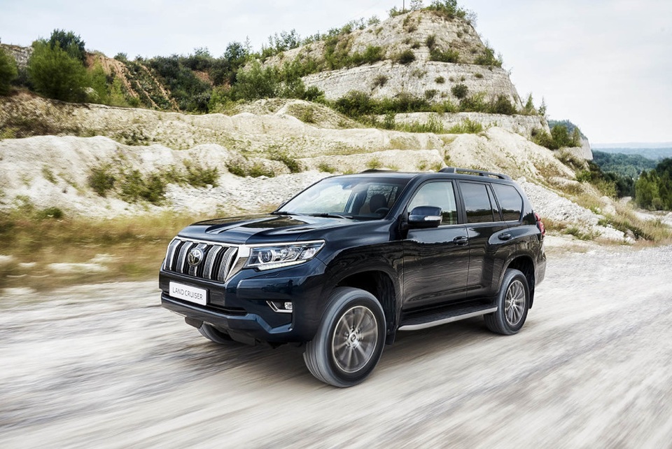 Land Cruiser Prado 2018 trình làng với diện mạo hoàn toàn mới - 9 Land Cruiser Prado 2018 trình làng với diện mạo hoàn toàn mới - 9