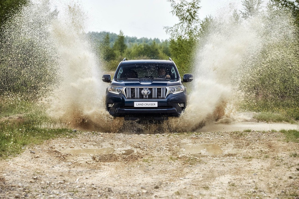 Land Cruiser Prado 2018 trình làng với diện mạo hoàn toàn mới - 6 Land Cruiser Prado 2018 trình làng với diện mạo hoàn toàn mới - 6