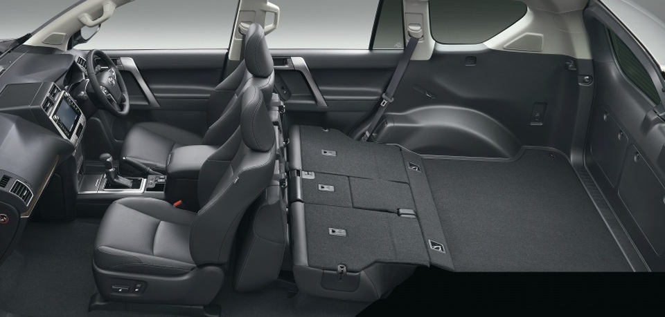 Land Cruiser Prado 2018 trình làng với diện mạo hoàn toàn mới - 12 Land Cruiser Prado 2018 trình làng với diện mạo hoàn toàn mới - 12