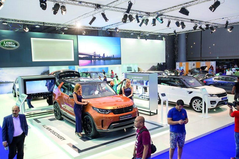 Land Rover mang “tân binh” Discovery đến Qatar Motor Show 2017 - 2 Land Rover mang “tân binh” Discovery đến Qatar Motor Show 2017 - 2