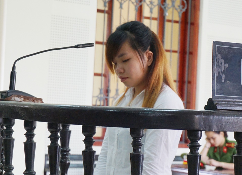 Hám chồng ngoại, sơn nữ “tự bán mình" sang Trung Quốc - 1 Lang Thị Quang tại phiên tòa