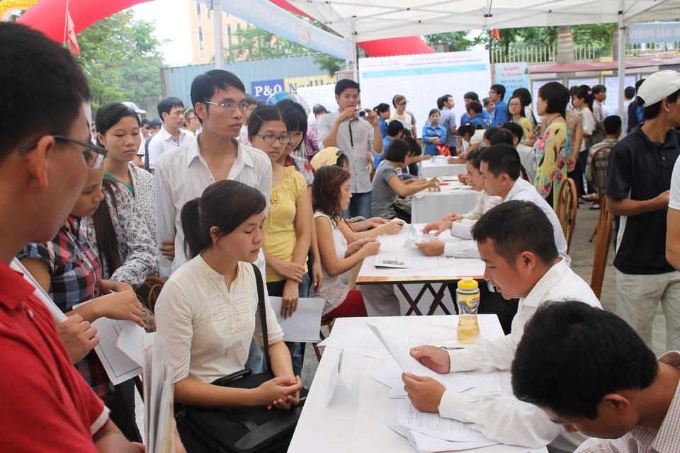 Quảng Nam: Hơn 1.000 công nhân lãng công vì “lương nhận được không rõ ràng” - 3 Quảng Nam: Hơn 1.000 công nhân lãng công vì “lương nhận được không rõ ràng” - 3