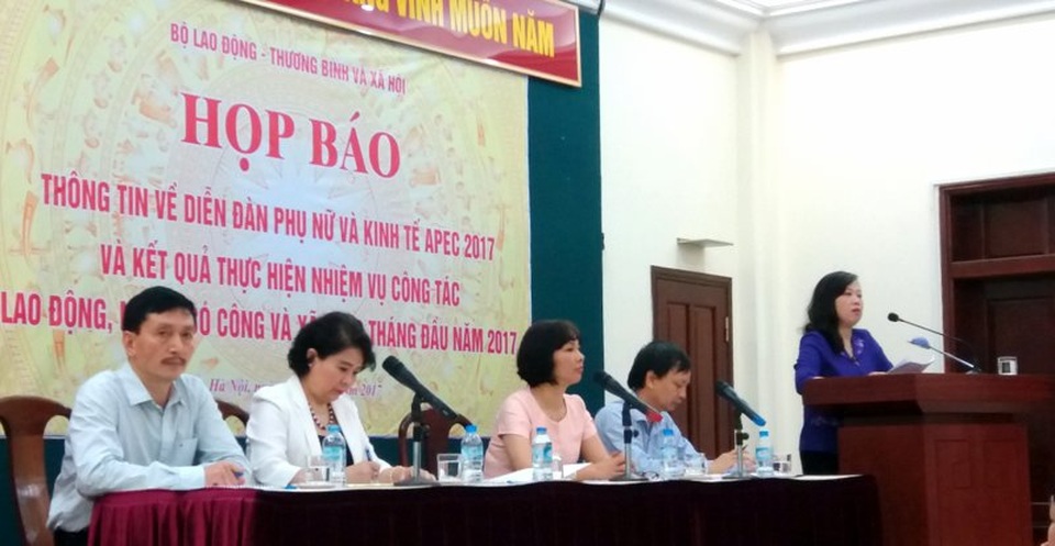 Bộ LĐ-TB&XH lo ngại xu hướng nhận BHXH một lần tăng - 1
Bộ LĐ-TB&XH công bố kết quả 9 qua tháng thực hiện chính sách lao động việc làm.