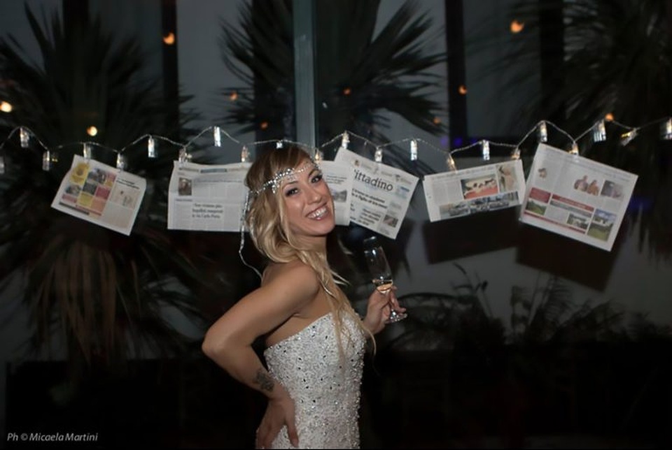 Cô giáo dạy thể hình xinh đẹp kết hôn với chính mình vì "40 tuổi mà chưa tìm được ai" - 4 Cô giáo dạy thể hình xinh đẹp kết hôn với chính mình vì "40 tuổi mà chưa tìm được ai" - 4