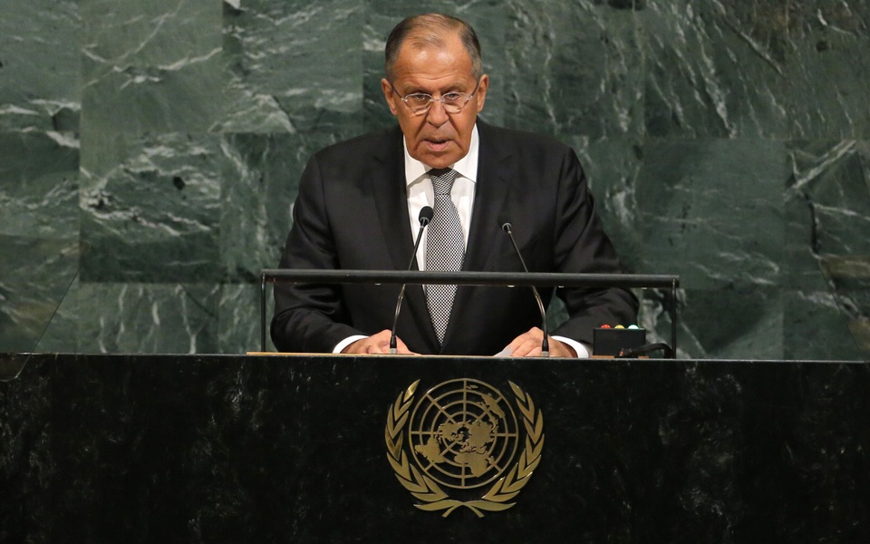 Nga ngầm chỉ trích Mỹ hiếu chiến trong vấn đề Triều Tiên - 1 Ngoại trưởng Nga Sergei Lavrov phát biểu trước Đại hội đồng Liên Hợp Quốc (Ảnh: Reuters)