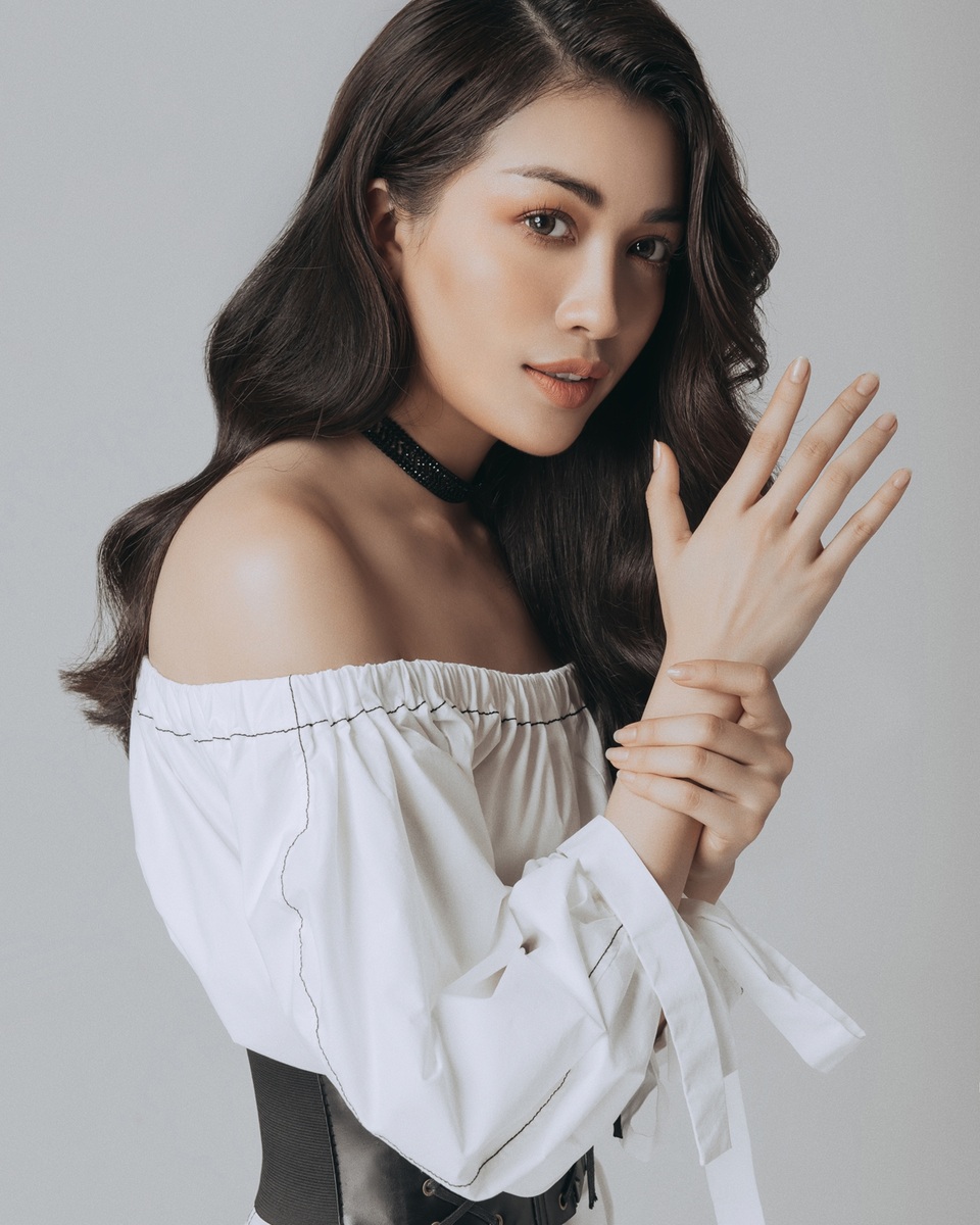 Cô được đánh giá cao bởi khả năng chuyên môn cũng như cách truyền đạt kinh nghiệm cho các ứng viên Hoa hậu Hoàn vũ Việt Nam năm nay.