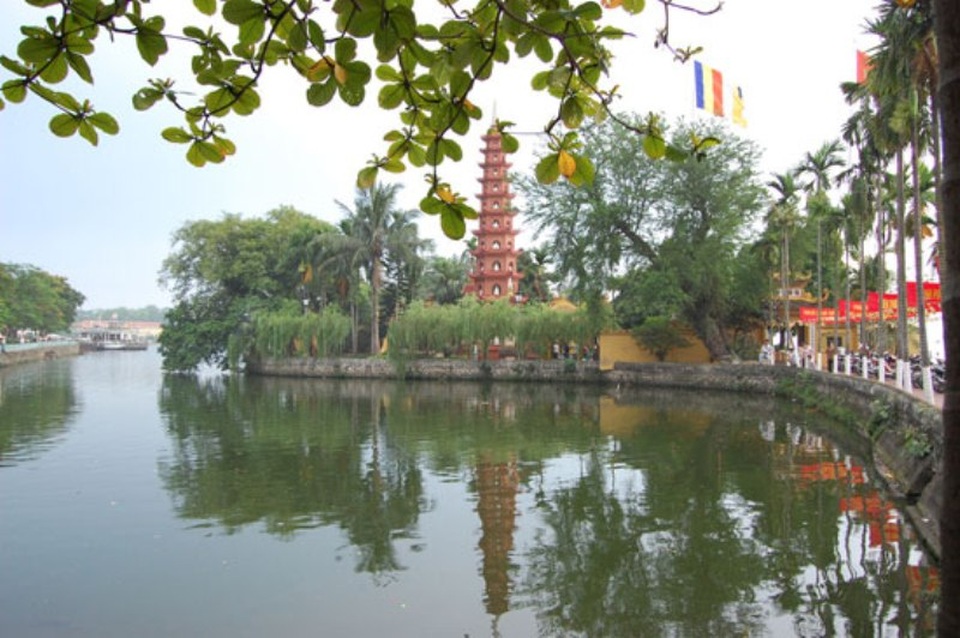 Những lễ hội lớn ở Bắc Ninh vào mùa xuân - 6 Lễ hội chùa Bút Tháp càng có giá trị hơn khi chùa được xếp hạng di tích quốc gia đặc biệt.