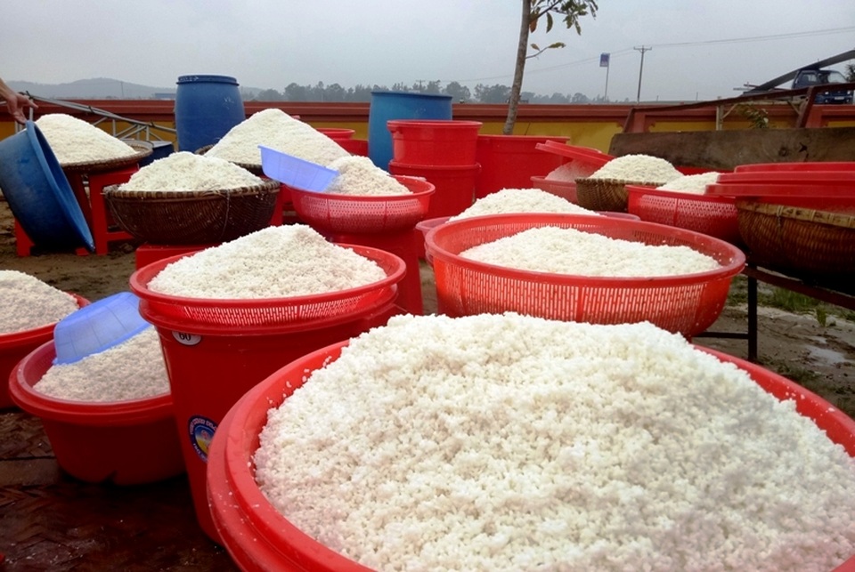 Chuẩn bị gạo nếp