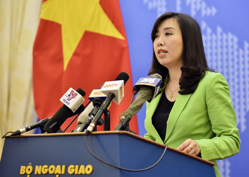 Việt Nam công bố sách trắng về quyền con người - 1 Bà Lê Thị Thu Hằng công bố sách trắng về quyền con người của Việt Nam ngày 18/1