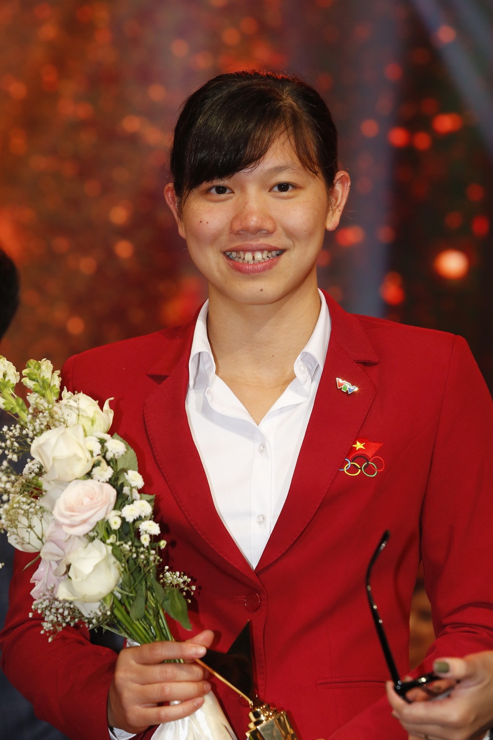 Kình ngư Ánh viên nhận giải Nhân vật của năm do Hội đồng thẩm định bình chọn. (Ảnh: Hải Hưng).