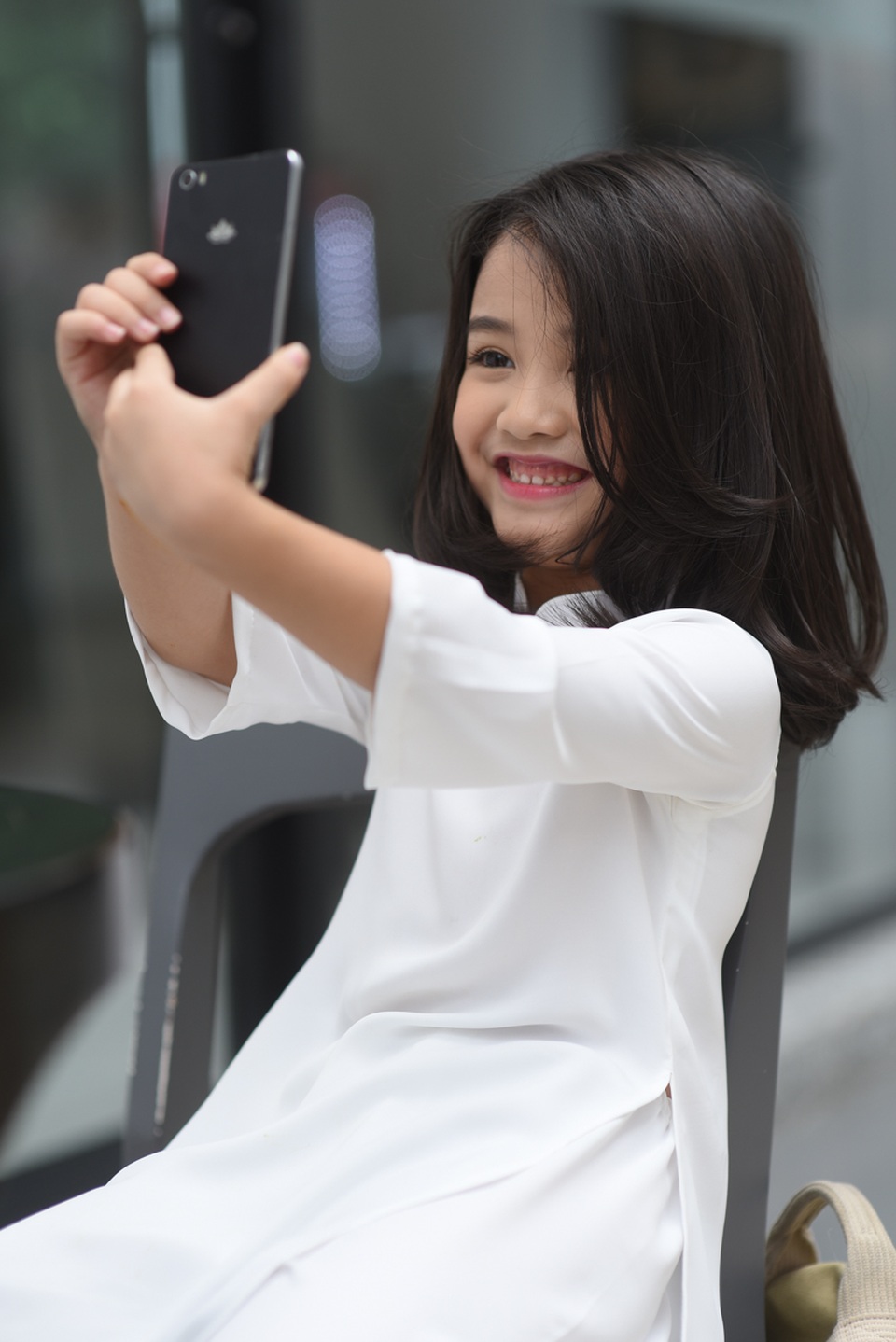 "Thiên thần" 5 tuổi gây "sốt" trong ngày Quốc khánh - 9