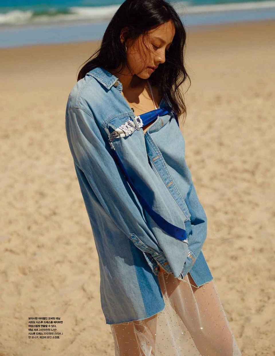 "Nữ hoàng gợi cảm" Lee Hyori tái xuất tươi mới, nóng bỏng - 6
Lee Hyori lập gia đình với một nhạc sĩ người Hàn Quốc từ năm 2013 và biến mất khỏi làng giải trí đến nay. Cô cùng chồng chuyển về sống ở đảo Jeju, xa rời cuộc sống ồn ào náo nhiệt ở đô thị.