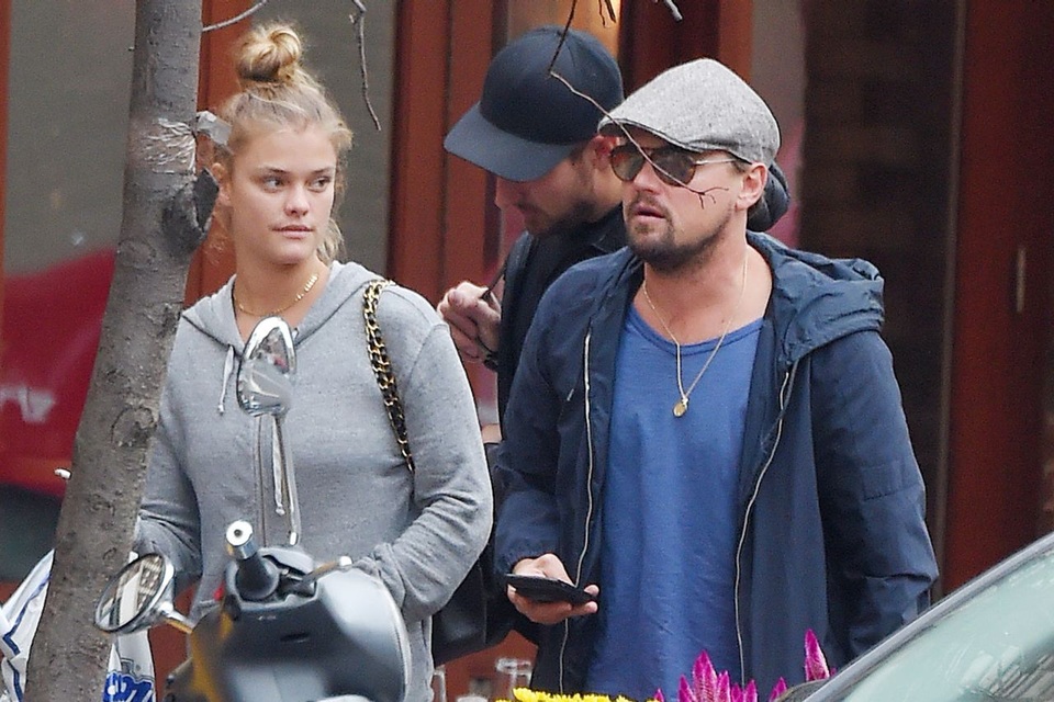 Leonardo DiCaprio chia tay bạn gái kém 17 tuổi - 2
Đôi tình nhân chia tay nhau sau hơn 1 năm hẹn hò và giờ đây coi nhau là bạn bè thông thường