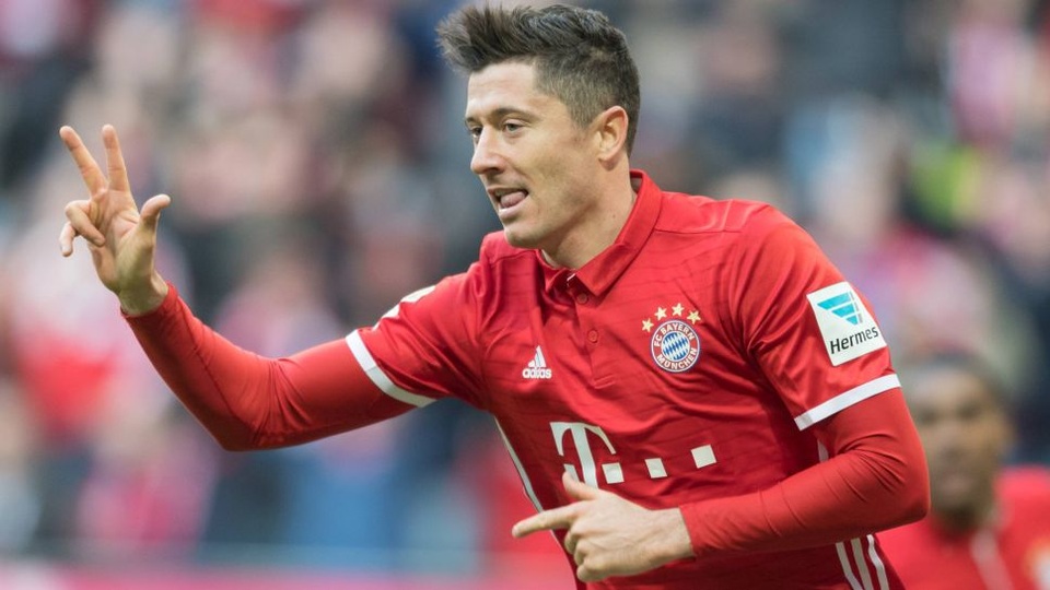 Lewandowski tỏa sáng với hat-trick trong trận đấu này