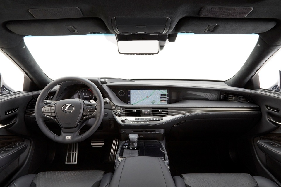 Lexus giới thiệu LS 500 phiên bản thể thao F Sport - 6 Lexus giới thiệu LS 500 phiên bản thể thao F Sport - 6
