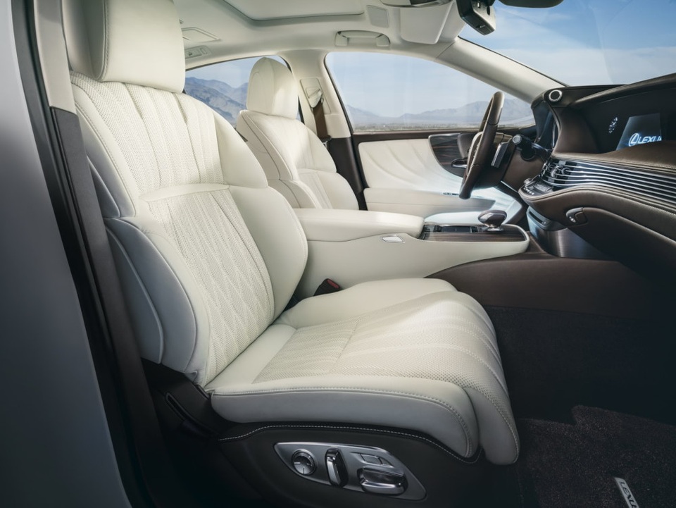 Lexus LS thế hệ mới - Ghi điểm bằng công nghệ - 14 Lexus LS thế hệ mới - Ghi điểm bằng công nghệ - 14