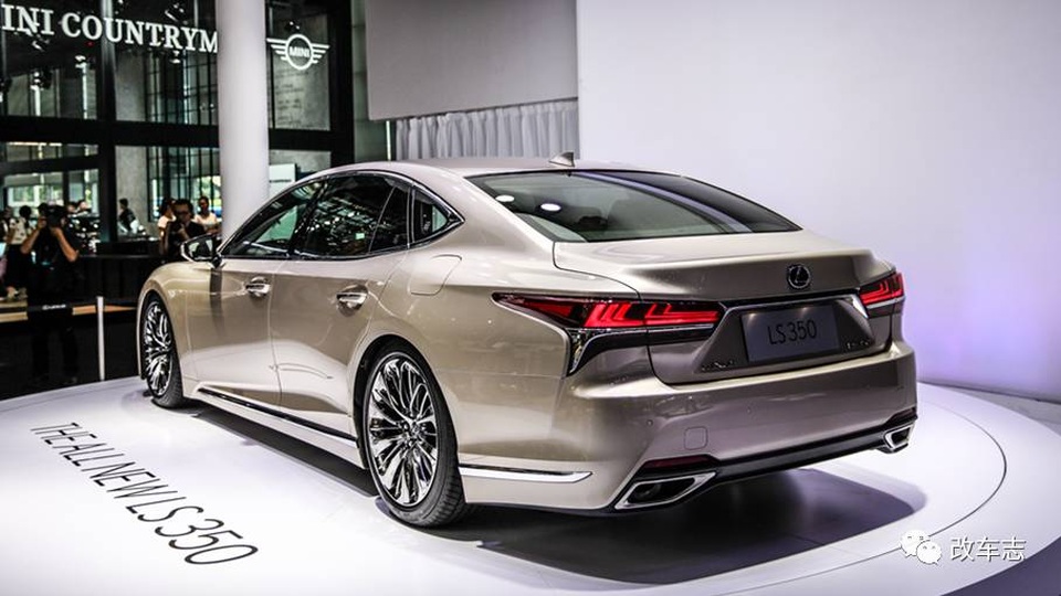 Lexus trình làng mẫu xe cỡ lớn hạng sang giá "rẻ" LS 350 - 5 Lexus trình làng mẫu xe cỡ lớn hạng sang giá "rẻ" LS 350 - 5
