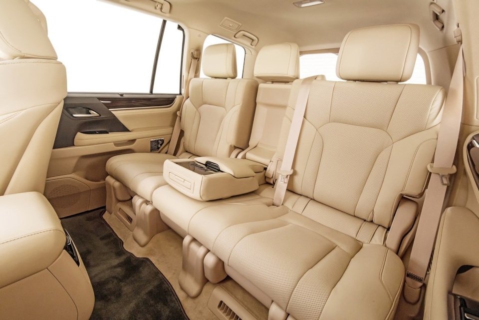 Lexus LX 570 có thêm phiên bản 5 chỗ - 9 Lexus LX 570 có thêm phiên bản 5 chỗ - 9