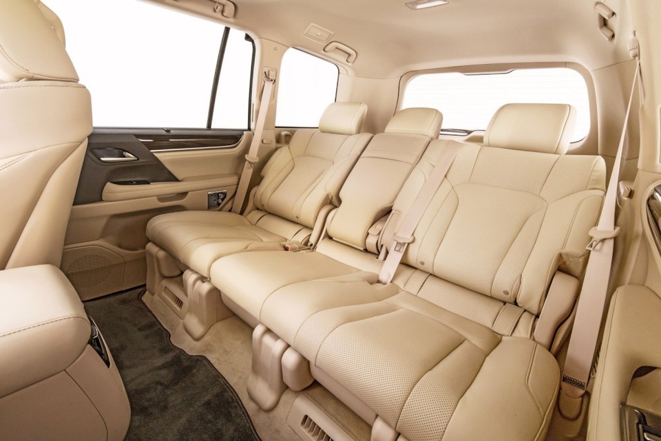 Lexus LX 570 có thêm phiên bản 5 chỗ - 12 Lexus LX 570 có thêm phiên bản 5 chỗ - 12