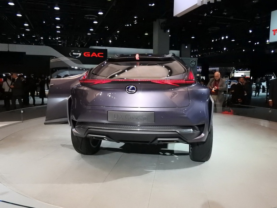 Lexus xác nhận sẽ sản xuất mẫu UX Concept - 8 Lexus xác nhận sẽ sản xuất mẫu UX Concept - 8