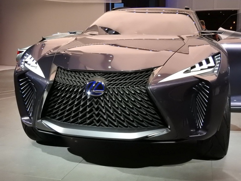 Lexus xác nhận sẽ sản xuất mẫu UX Concept - 1 Lexus xác nhận sẽ sản xuất mẫu UX Concept - 1