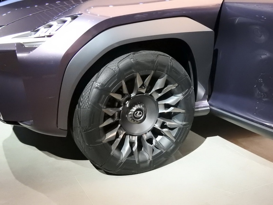 Lexus xác nhận sẽ sản xuất mẫu UX Concept - 3 Lexus xác nhận sẽ sản xuất mẫu UX Concept - 3