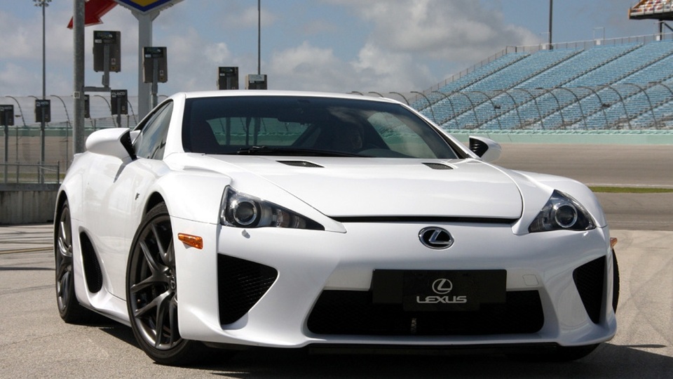 Lexus tạm gác giấc mơ siêu xe - 4 Lexus tạm gác giấc mơ siêu xe - 4